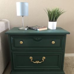 Nightstand 
