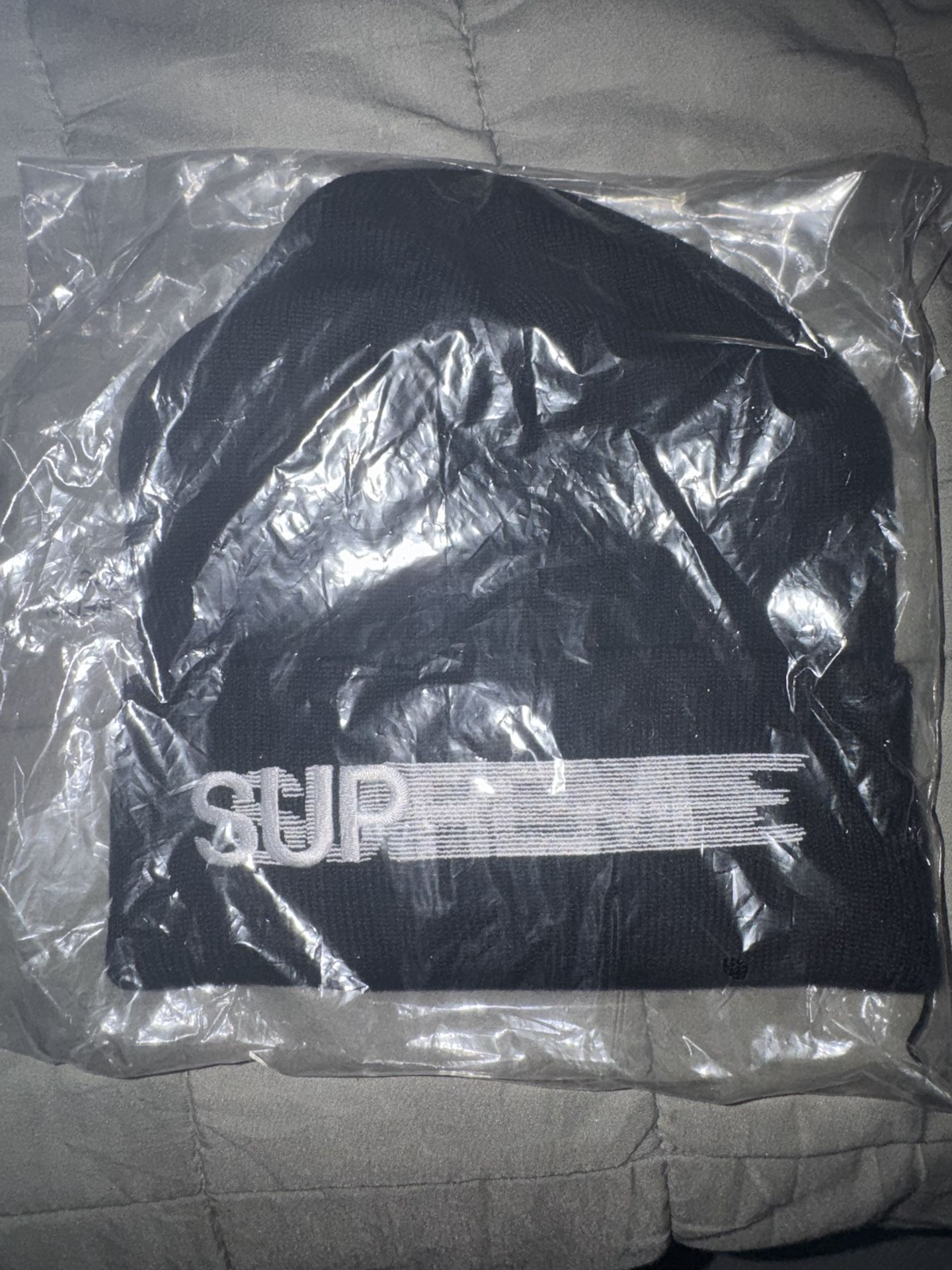 Supreme box logo motion beanie in black