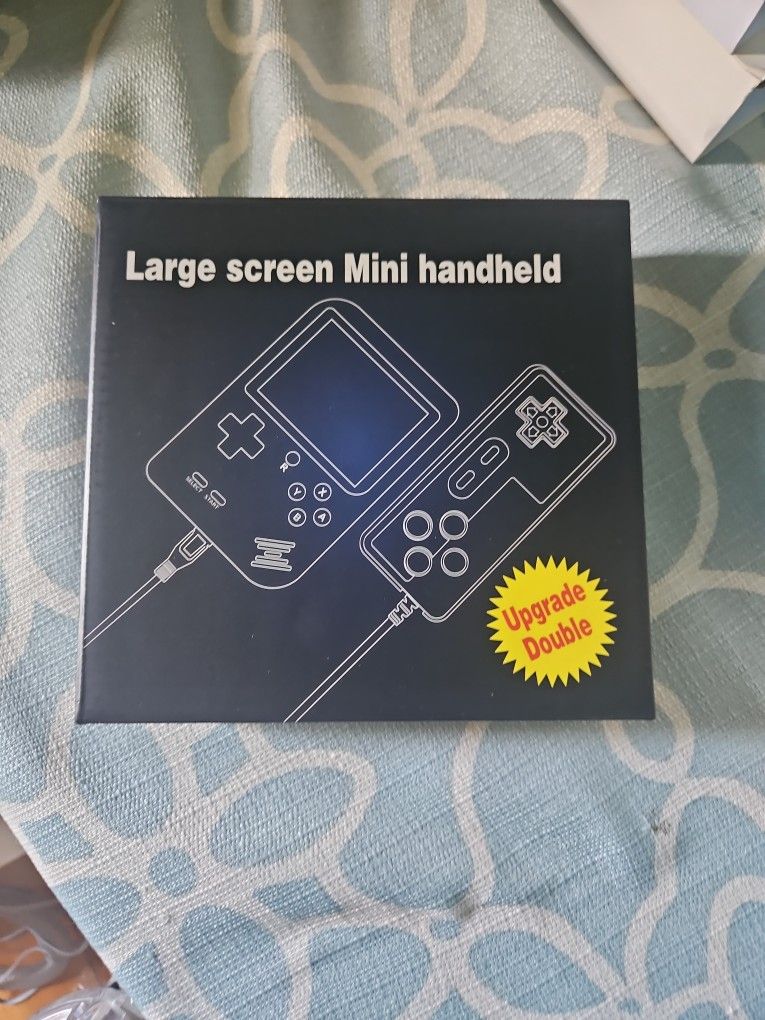 LARGE SCREEN HAND-HELD VIDEO GAMES WITH CONTROLLER 