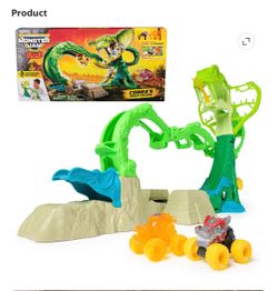 Monster Jam Mini Jams, Cobra's Crazy Escape Playset with 2 Monster Trucks