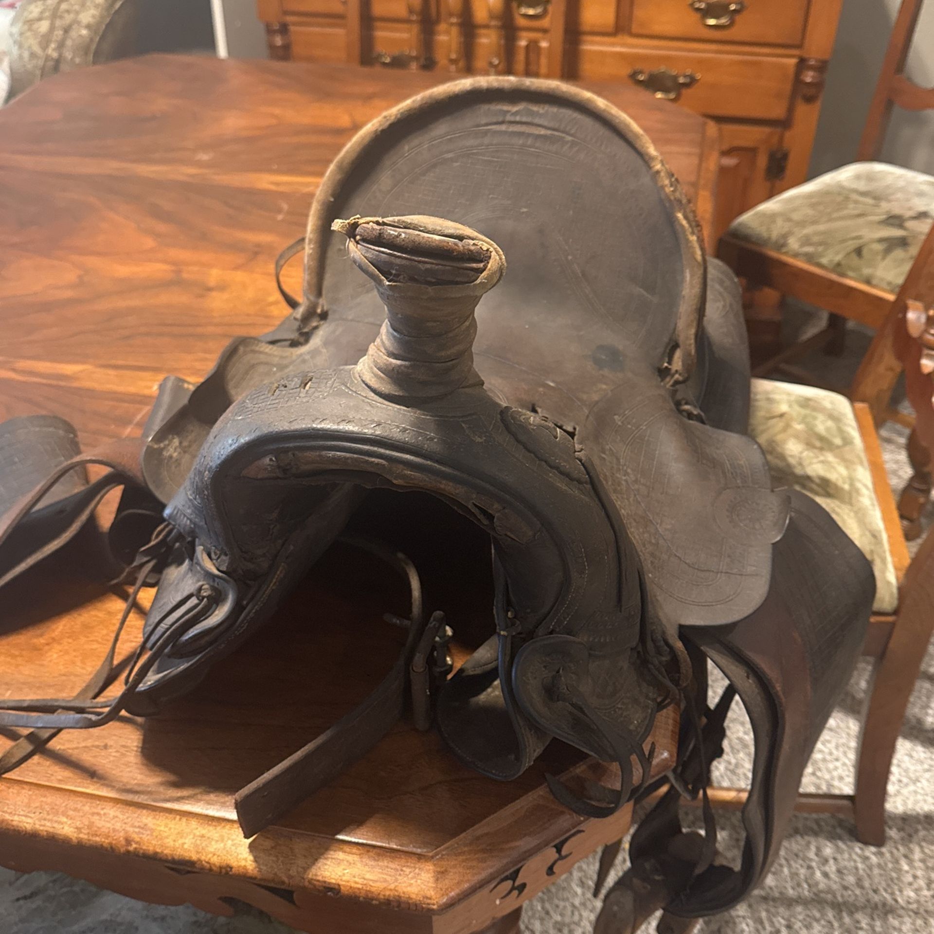 Old Western Saddle 