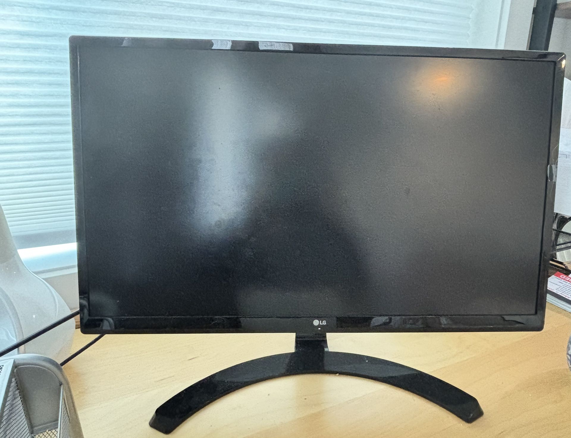 LG 4K ultrafine monitor-like new