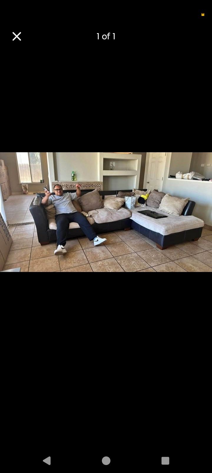 π free Delivery π Tan And Black Sectional