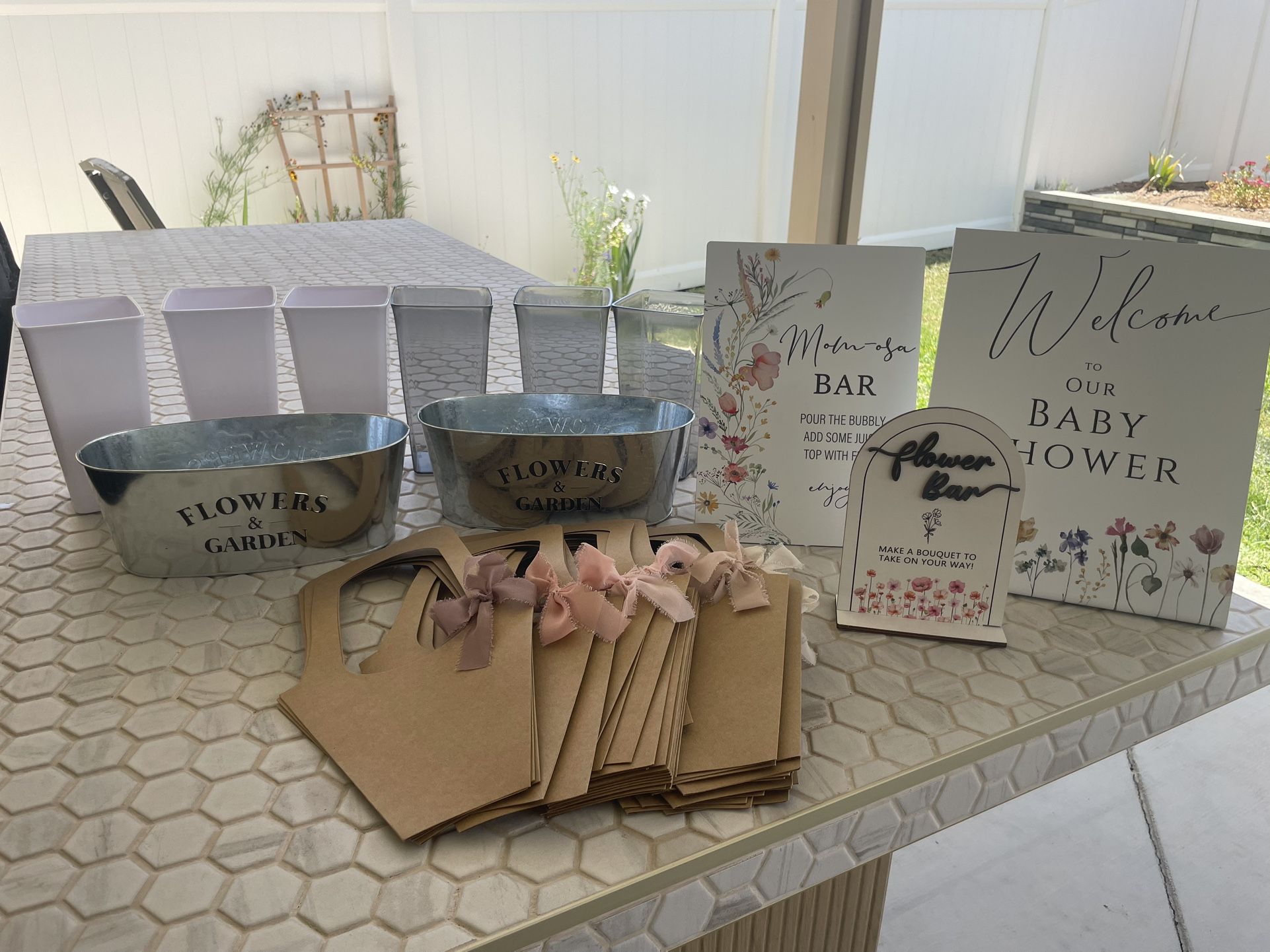 Baby In Bloom Shower Decor