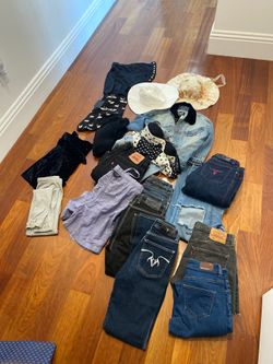 Denim jeans size 28 bundles items