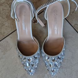 SILVER RHINESTONE WEDDING SHOES - Size 8