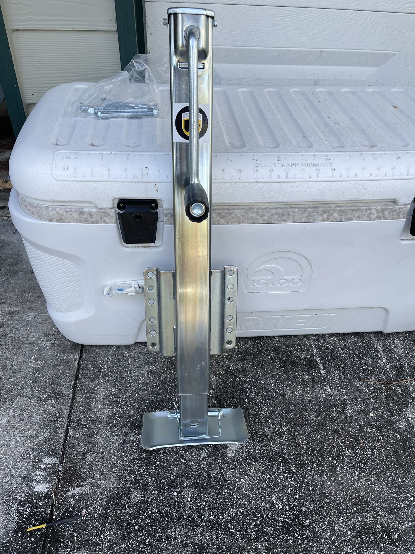 New 2500lb Trailer Jack. Bolt On. Plenty In Stock.
