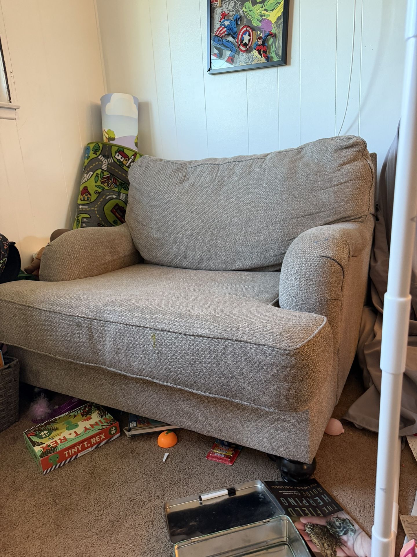 Sofa Oversized Arm Chair