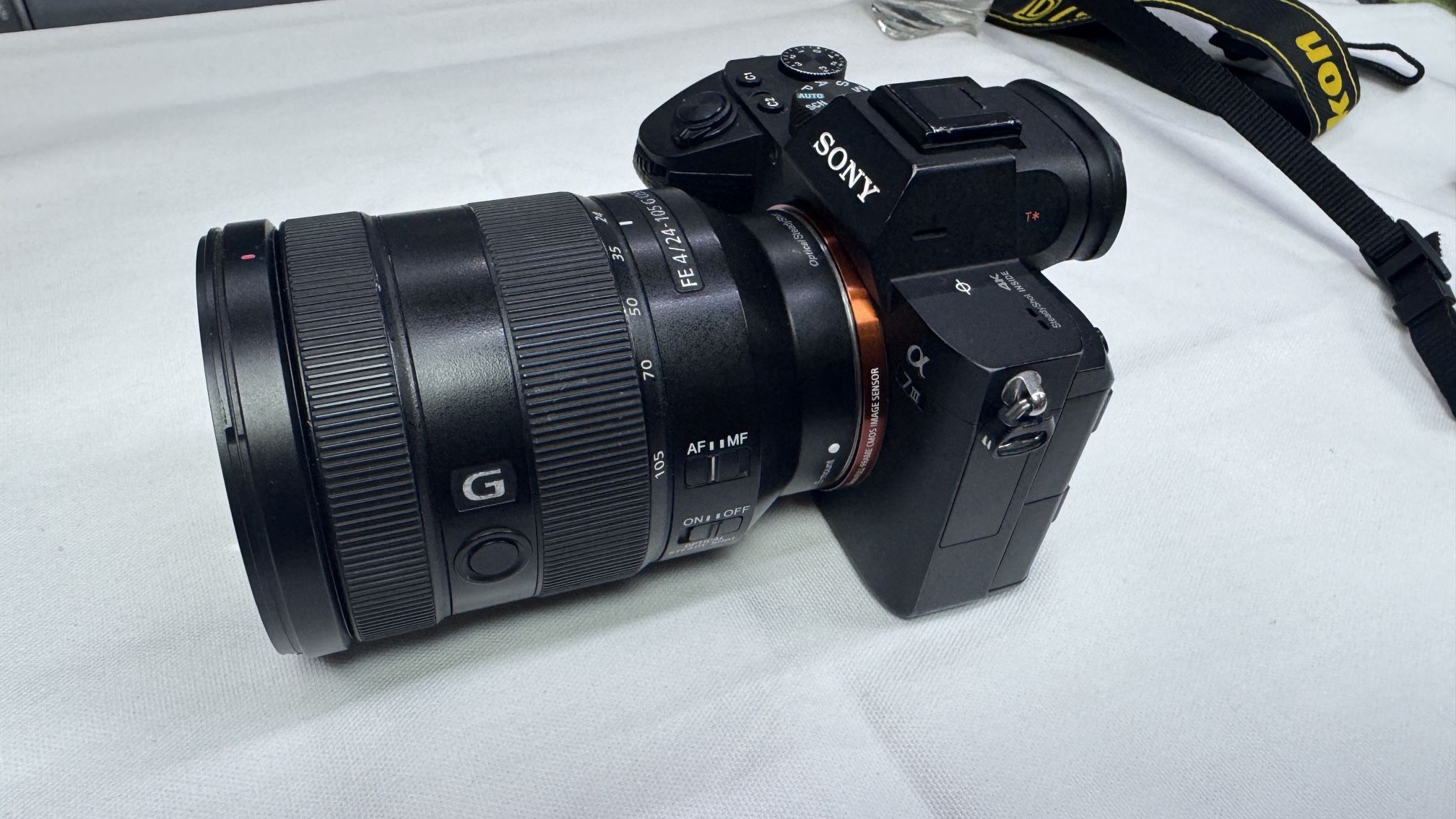 Sony alpha 7 iii Like New With Sony FE 4/ 24-105mm Price Is Firm