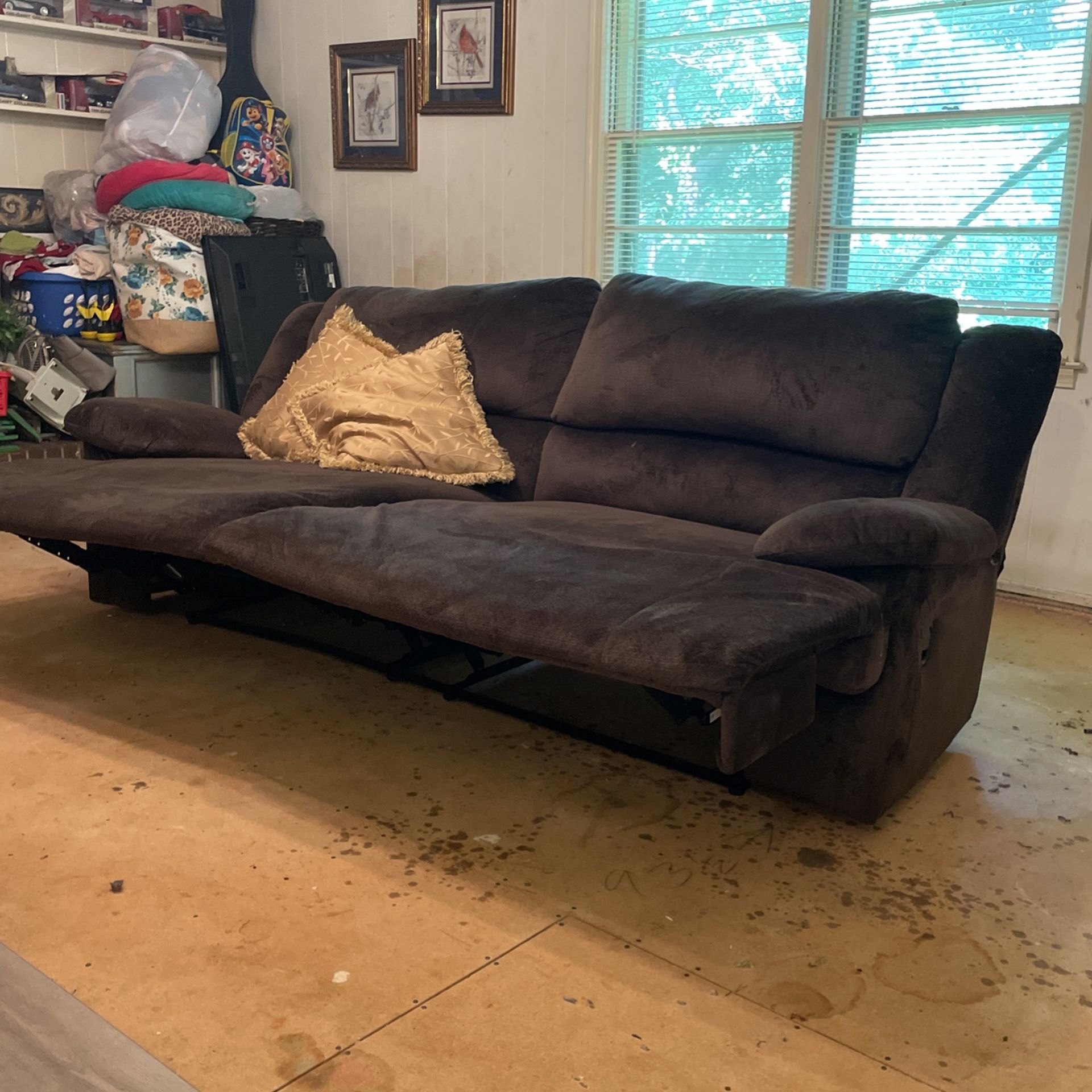 Reclining Sofa