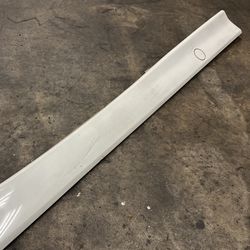 BMW E36 328i 325i 323i PASSENGER LOWR SIDE SKIRT ROCKER PANEL