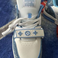 *BEST OFFERS* LV Trainers 