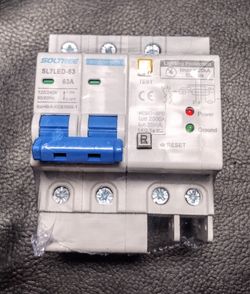 New Residual Current Circuit Breaker AC 63A SOLTREE SL7LED-63 RCBO+SPD 120/240V