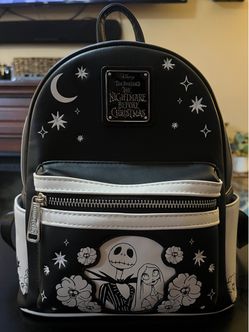 🖤💀 LOUNGEFLY NIGHTMARE BEFORE CHRISTMAS 💀🖤 NWOT