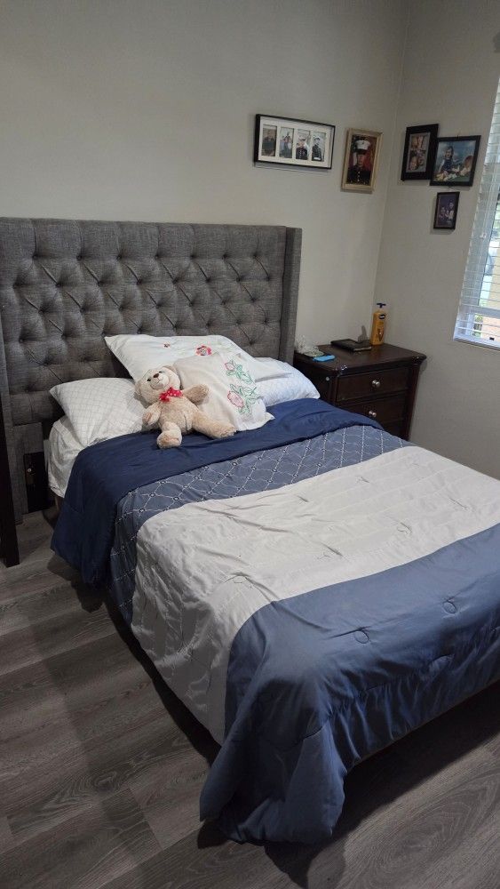 Full Bed Bedroom Set
