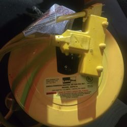 Retractable Hanging Extension Cord 