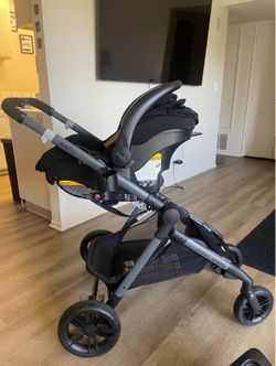 Evenflo Pivot Xpand