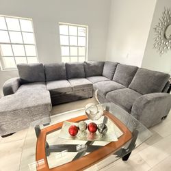 NEW/NUEVO SECTIONAL SLEEPER SOFÁ (Never Use)