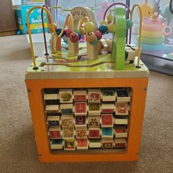 Zany Zoo Activity Cube