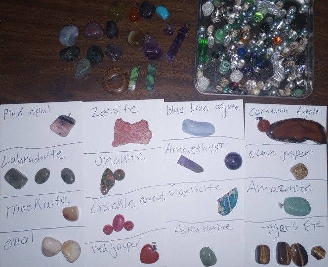 Minerals, Gems, Rocks, Pendents And Beads