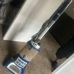 Shark vaccum