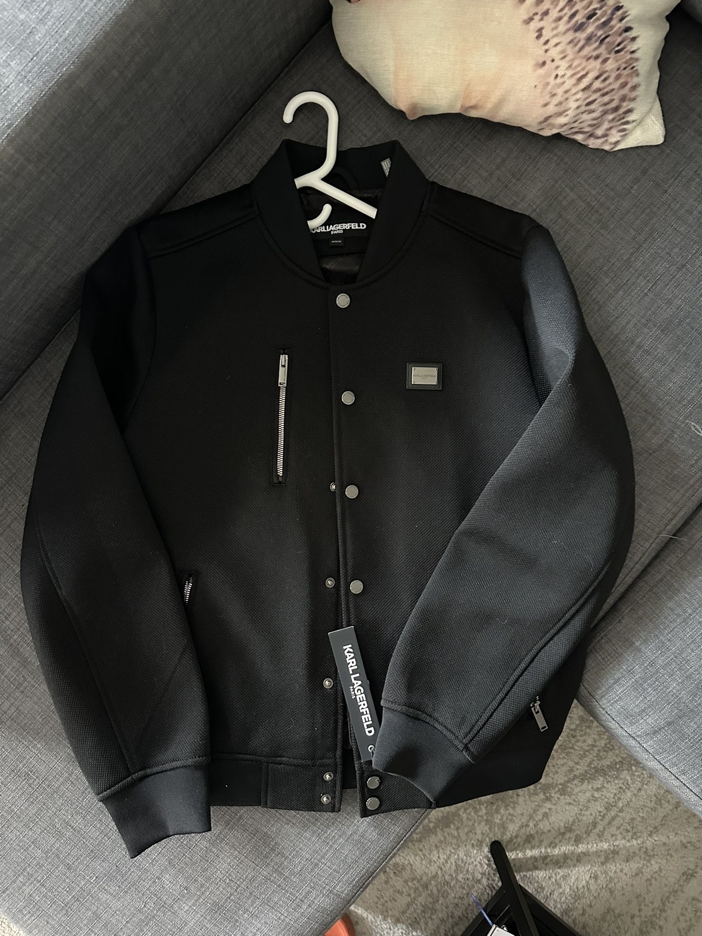 Karl Lagerfeld Original Brand Men’s Snap front jacket Size M NEW