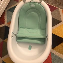Frida Grow With Me - Baby Tub - $20