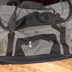 Duffle Bag With Wheels And Handle