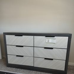 Modern Six Drawer-Dresser