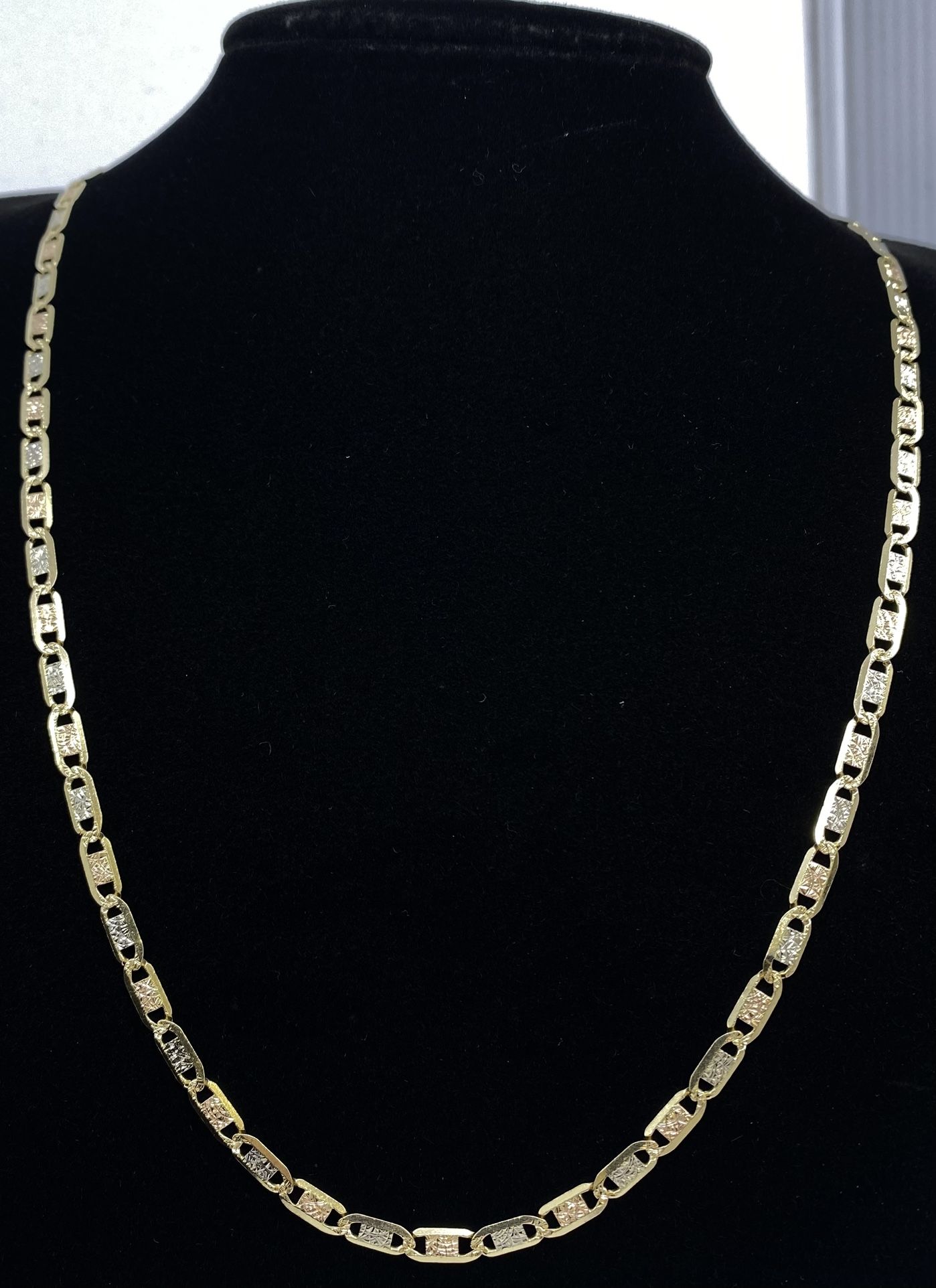 $1900 Three Tone Gold Valentino Chain 