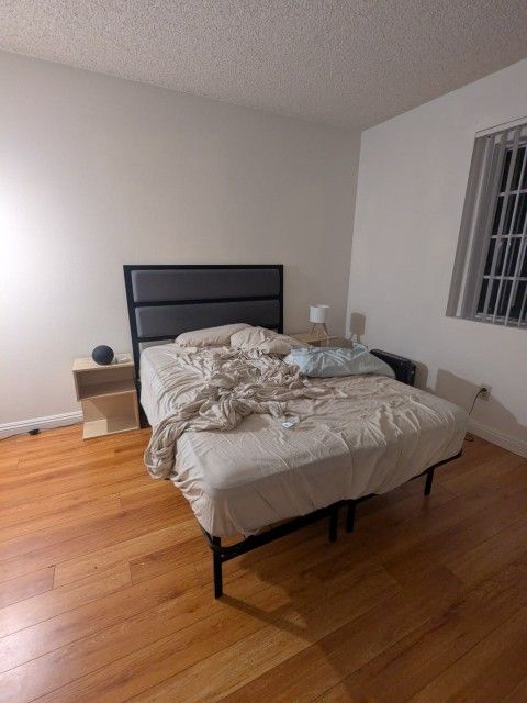 Queen Size Bed Metal Frame