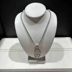 Women’s Sterling Necklace With Diamond Flower Pendant 19 Inch