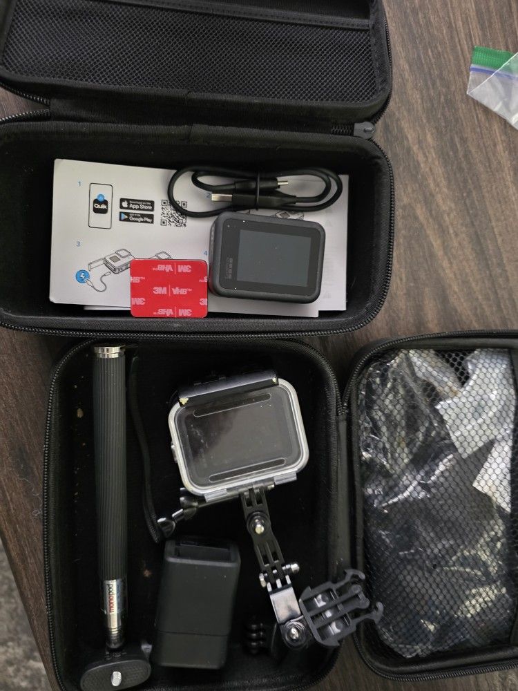 2 Go Pro Hero 8 with accessories 