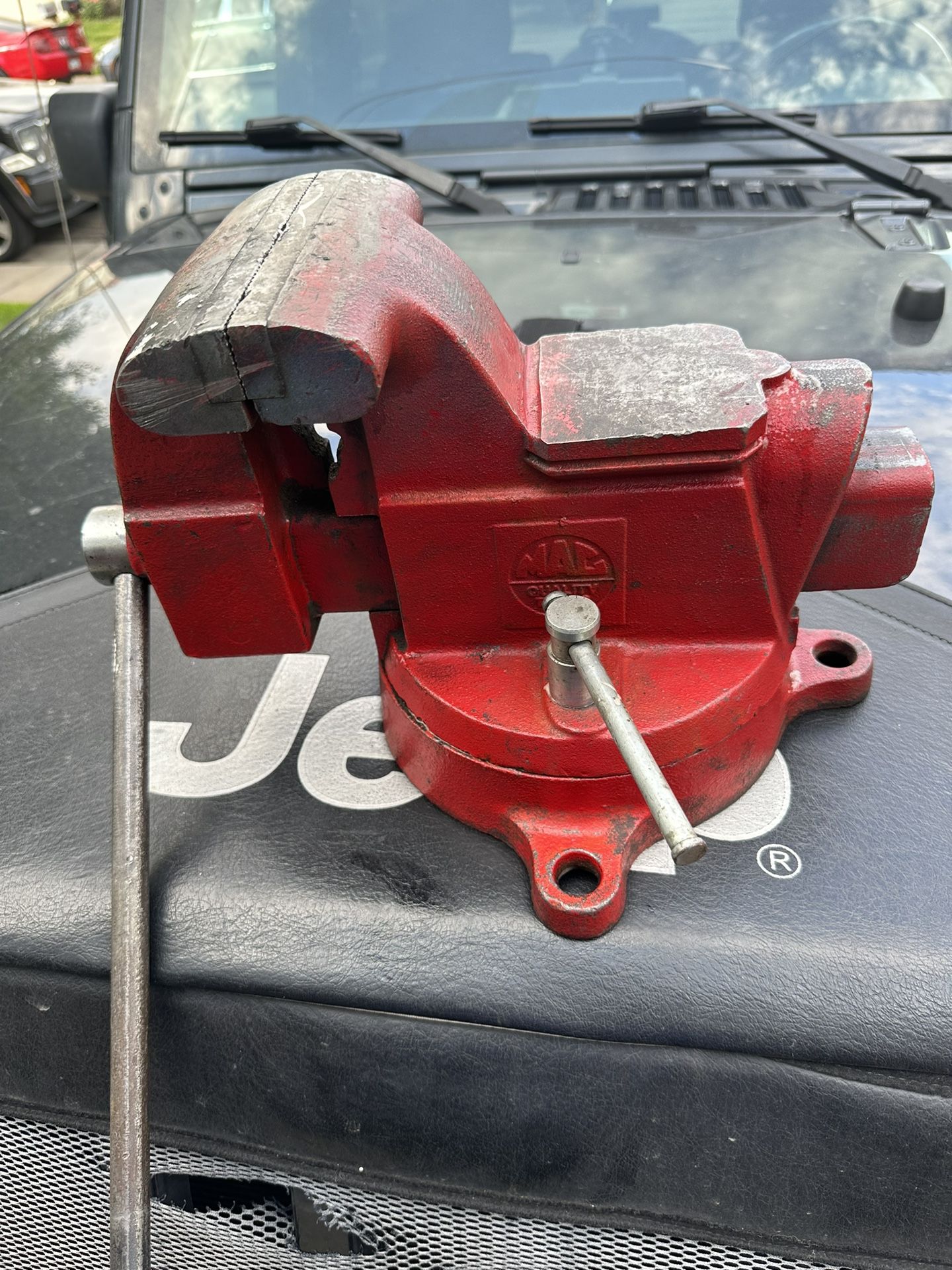 Mac Tools 6 Inch Bench Vise