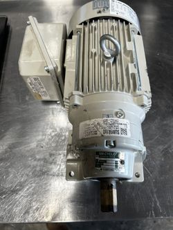 Sumitomo CNHM05-5127DR-AV-3 SM-Gear Motor FNIP 1/2hp
