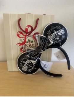 Club 33 1901 ears new with tags