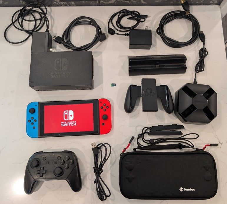 💥 Nintendo Switch Bundle – 512GB + Pro Controller + 2x Docks + Carrying Case + Extras 💥