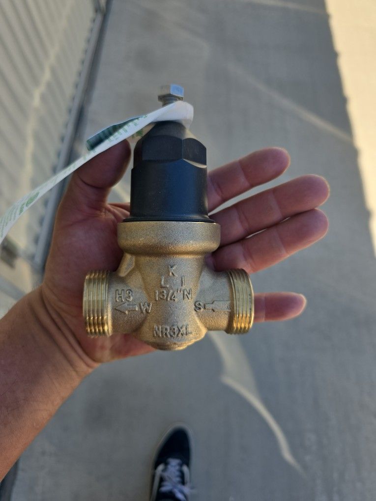 Zurn Wilkins Nr3xl 3/4" Water Pressure Reducing Valve