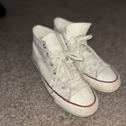 Size 5 mens Converse All Star Chuck Taylor’s 