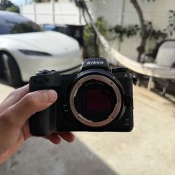 Megadap ETZ21 Pro+ (Sony E to Nikon Z mount adapter)