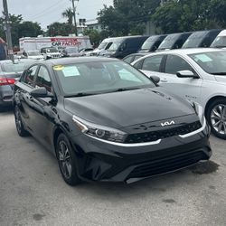 2023 KIA Forte