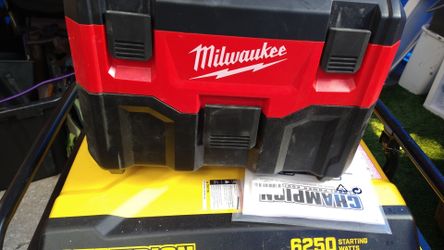 Milwaukee vacuum