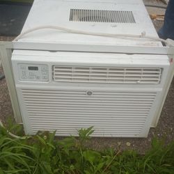 GE Air Conditioner 