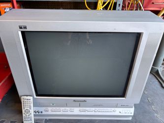 20 inch Panasonic tv, vcr and dvd player in one