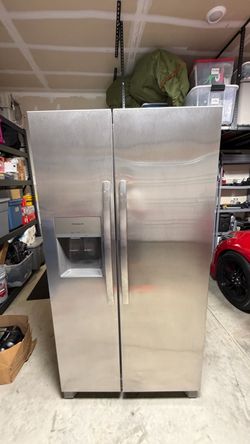 Frigidaire fridge side by side