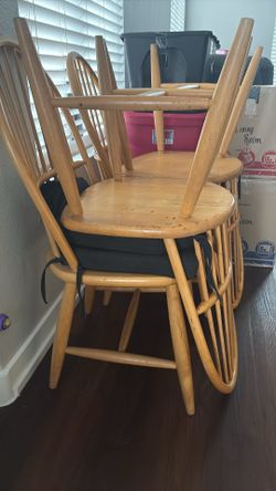 Table w chairs