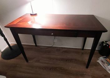Student/Writing Desk