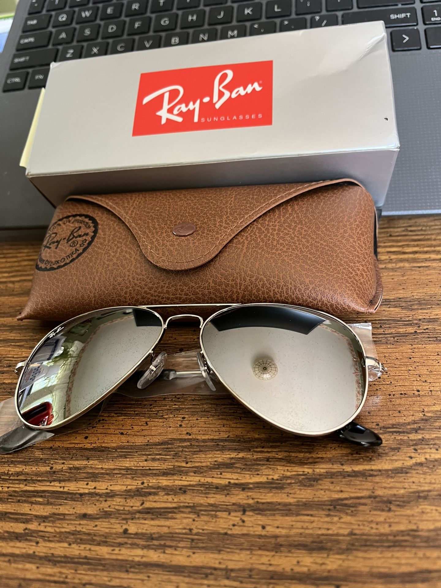 RAY-BAN AVIATORS w/ POLISHED SILVER FRAME AND SILVER MIRROR LENSES. 58mm. Brand New In Box.