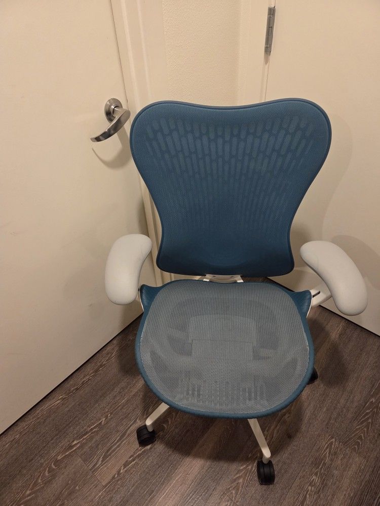 Herman Miller Mirra 2 Office Chair