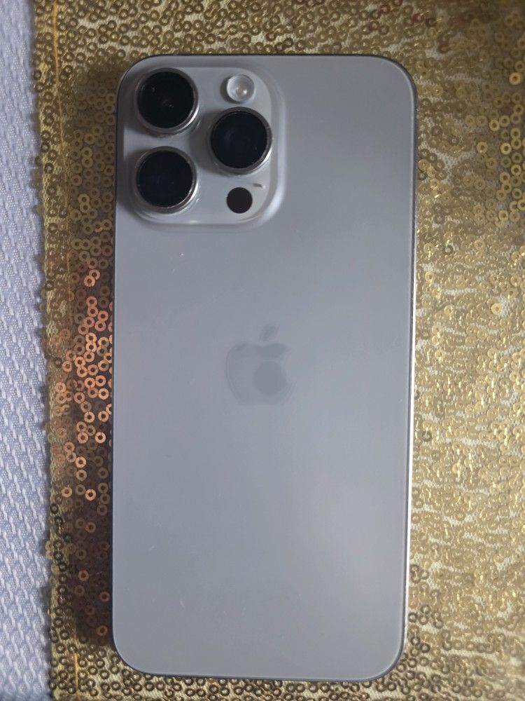 iPhone 15 PRO MAX 256gb(unlocked)